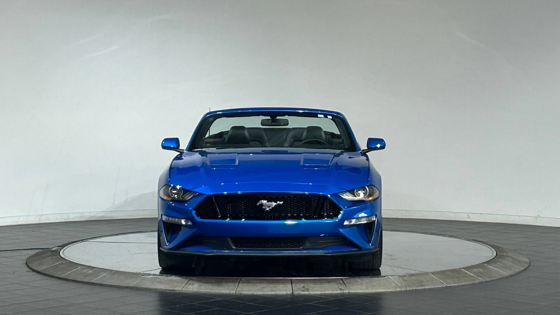 Used 2019 Ford Mustang GT Premium RWD image 13