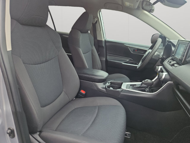 Certified 2021 Toyota RAV4 LE AWD/4WD image 14