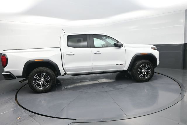Used 2024 GMC Canyon AT4 w/ AT4 Premium Package image 18