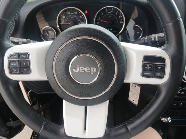 Used 2015 Jeep Wrangler Unlimited Sahara AWD/4WD image 42