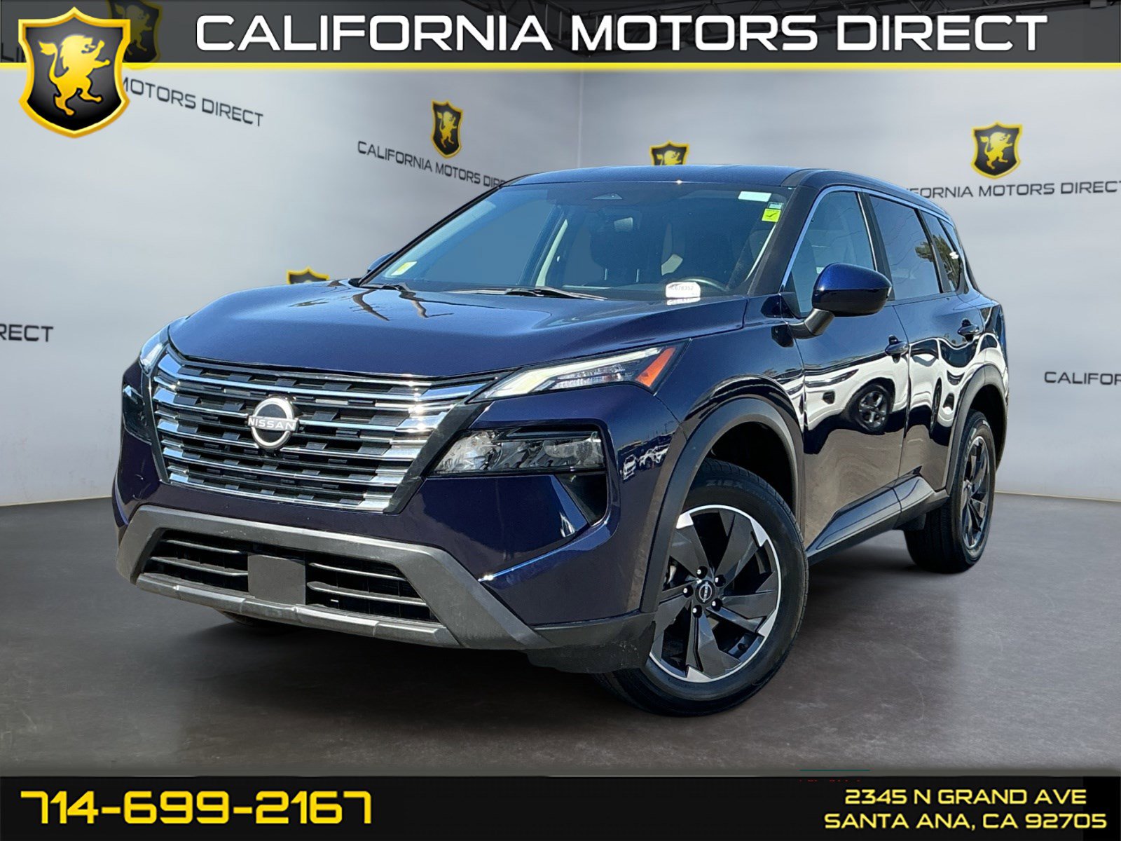 Used 2024 Nissan Rogue SV FWD image 1