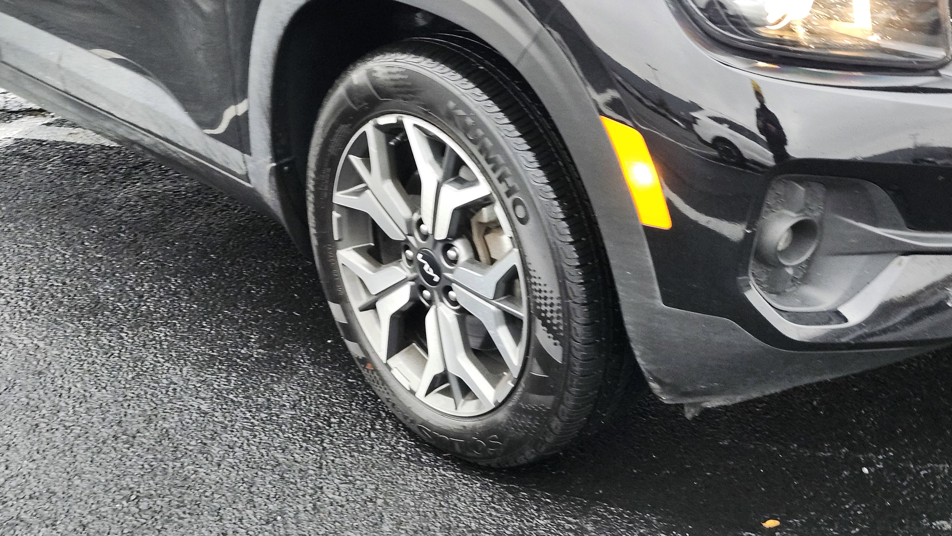 Used 2023 Kia Seltos EX image 6