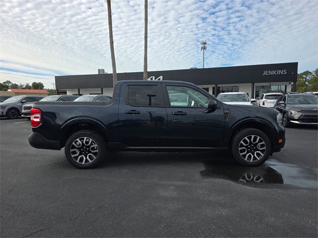 Used 2022 Ford Maverick Lariat w/ Lariat Luxury Package image 2