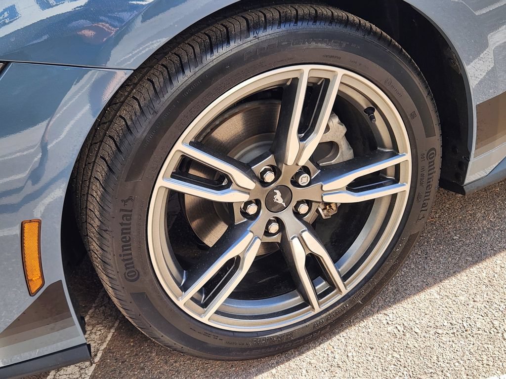 Used 2025 Ford Mustang Premium RWD image 26