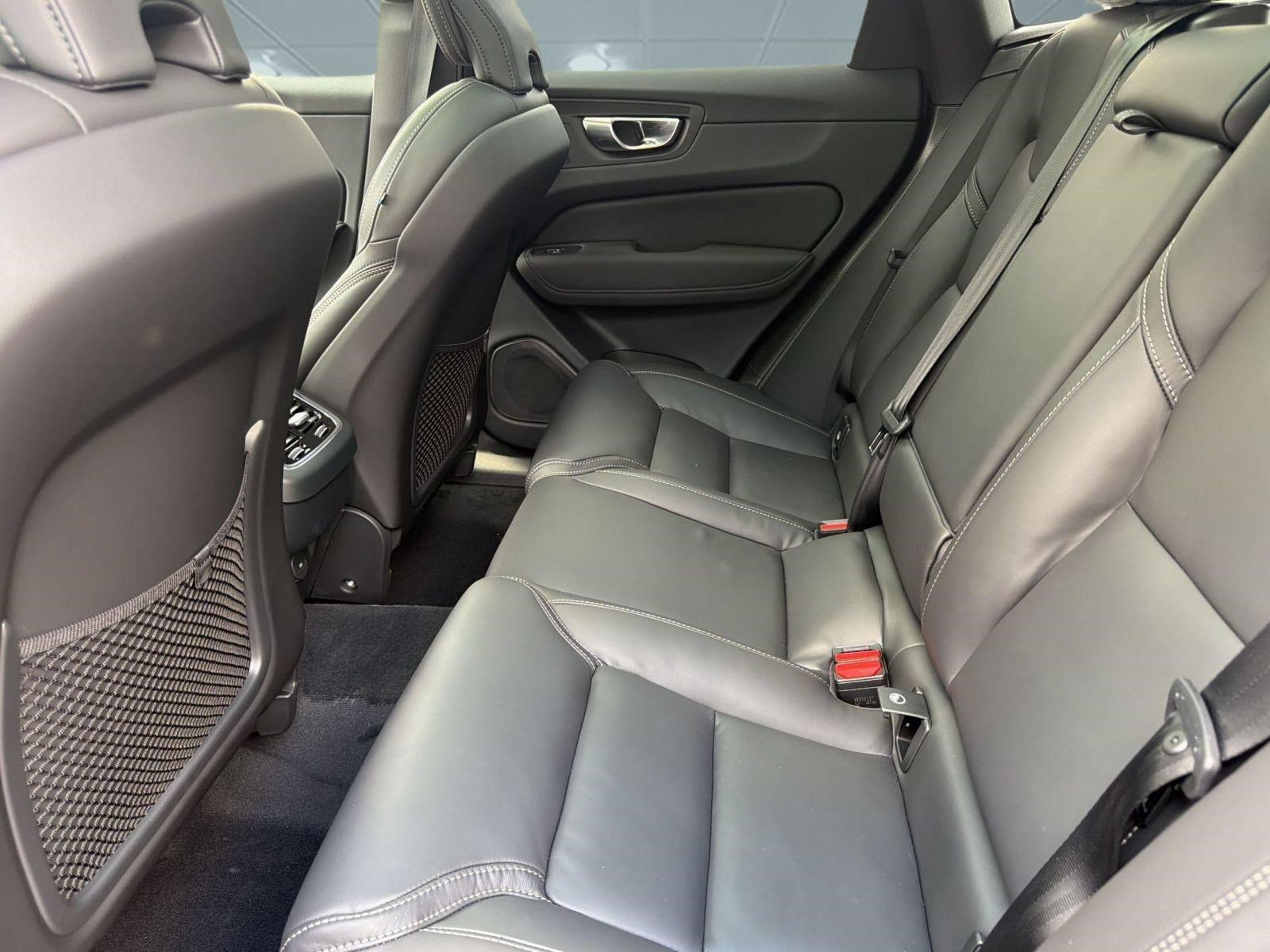 New 2026 Volvo XC60 B5 Ultra w/ Climate Package AWD/4WD image 23