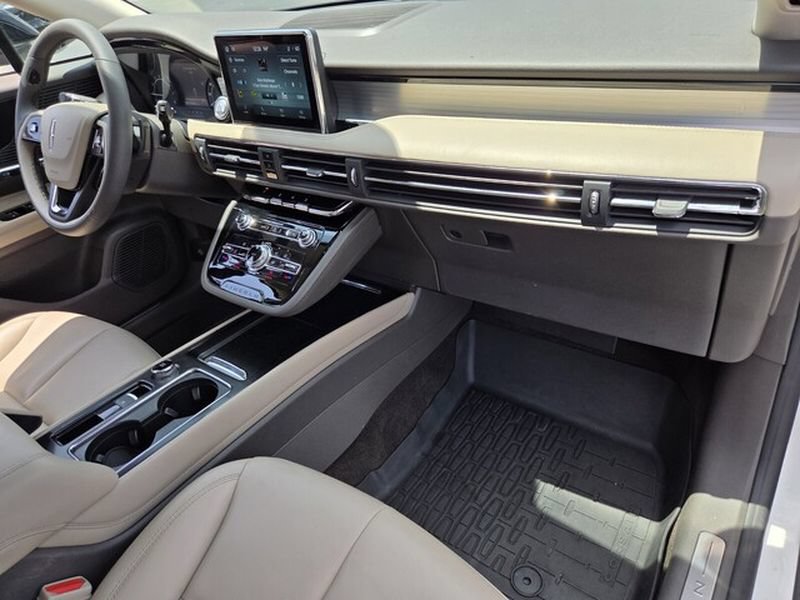 Used 2022 Lincoln Corsair FWD image 17