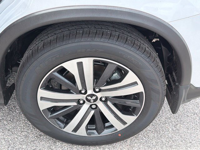 New 2027 Mitsubishi Outlander Sport ES FWD image 32