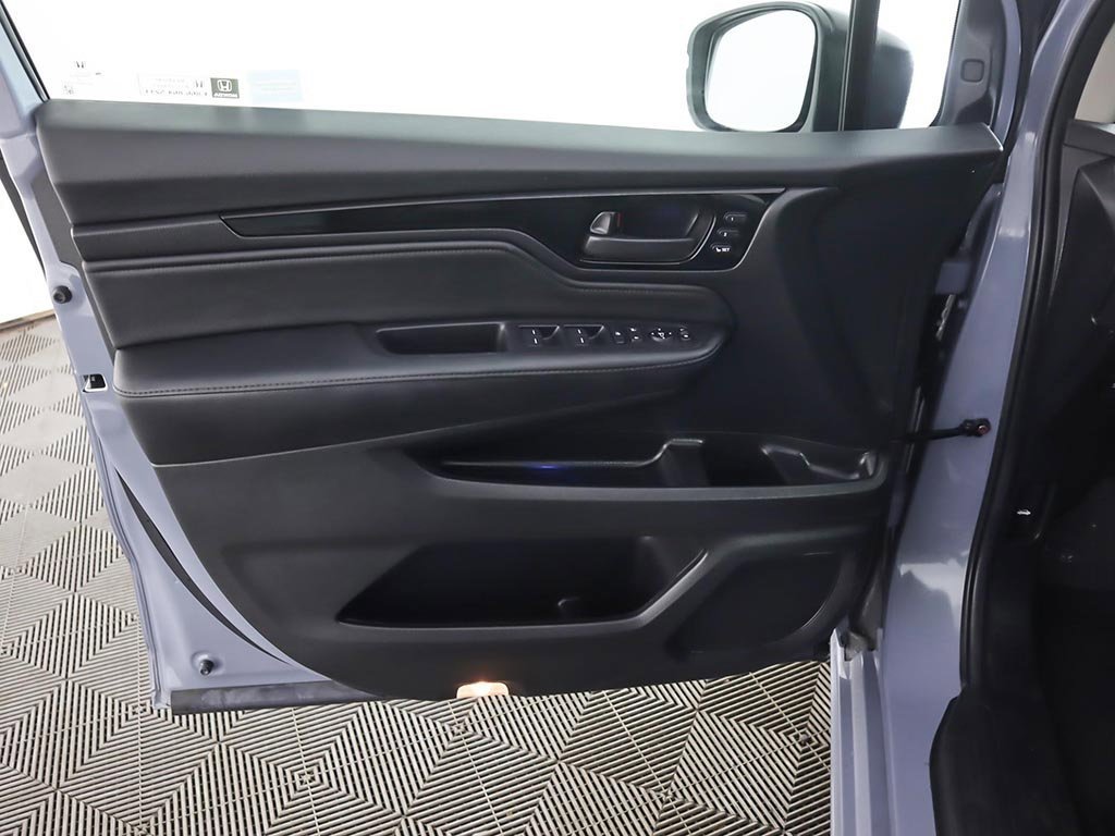 Used 2025 Honda Odyssey Touring image 26