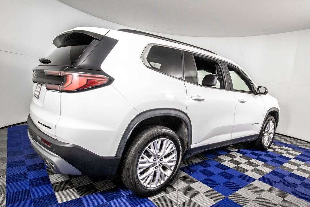 Used 2024 GMC Acadia Elevation image 4
