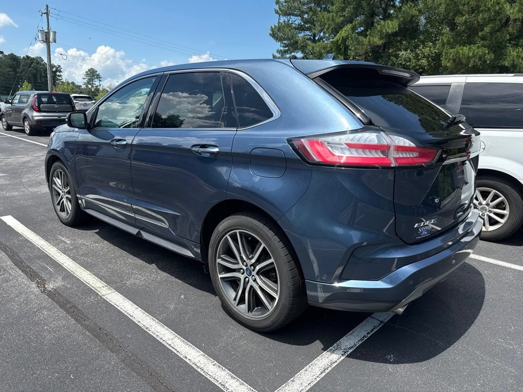 Used 2019 Ford Edge Titanium w/ Equipment Group 301A FWD image 3