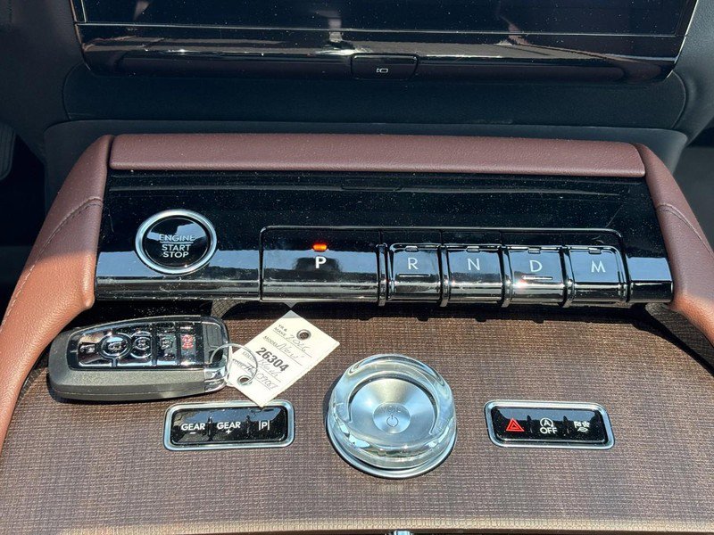 New 2026 Lincoln Navigator Reserve AWD/4WD image 23