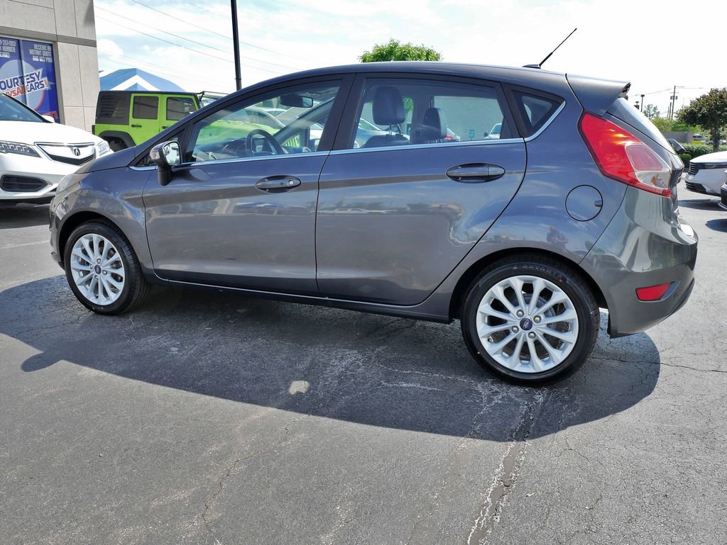 Used 2018 Ford Fiesta Titanium FWD image 4
