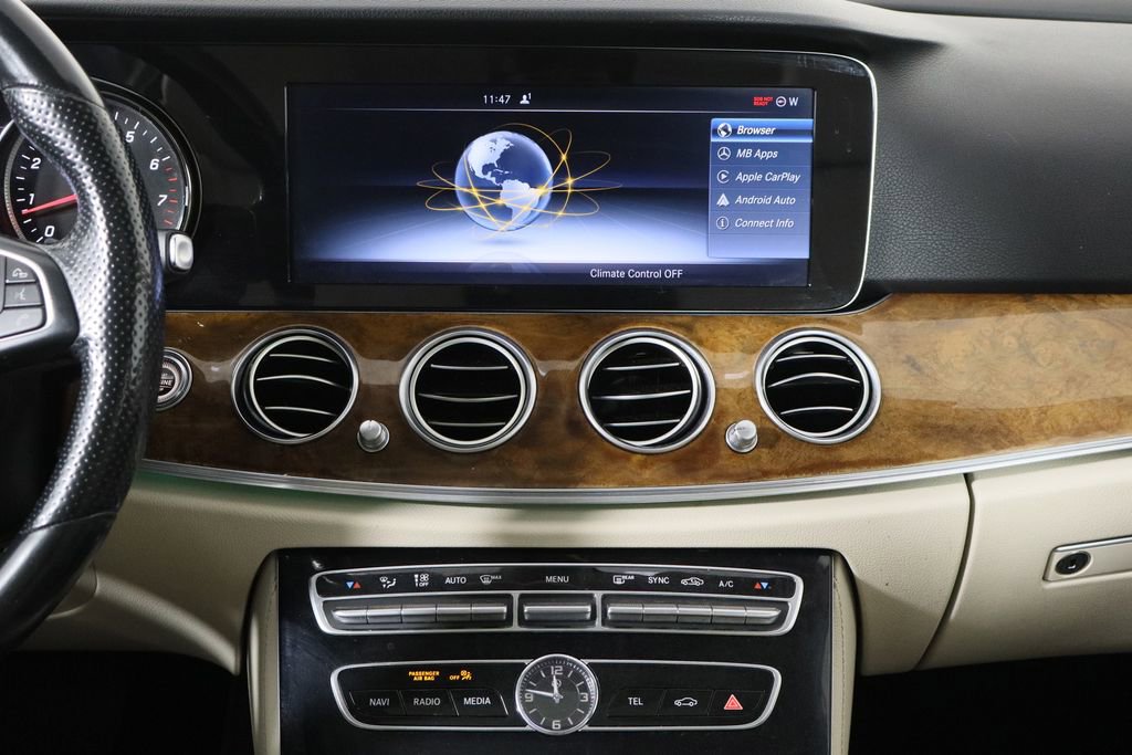 Used 2017 Mercedes-Benz E 300 4MATIC image 26