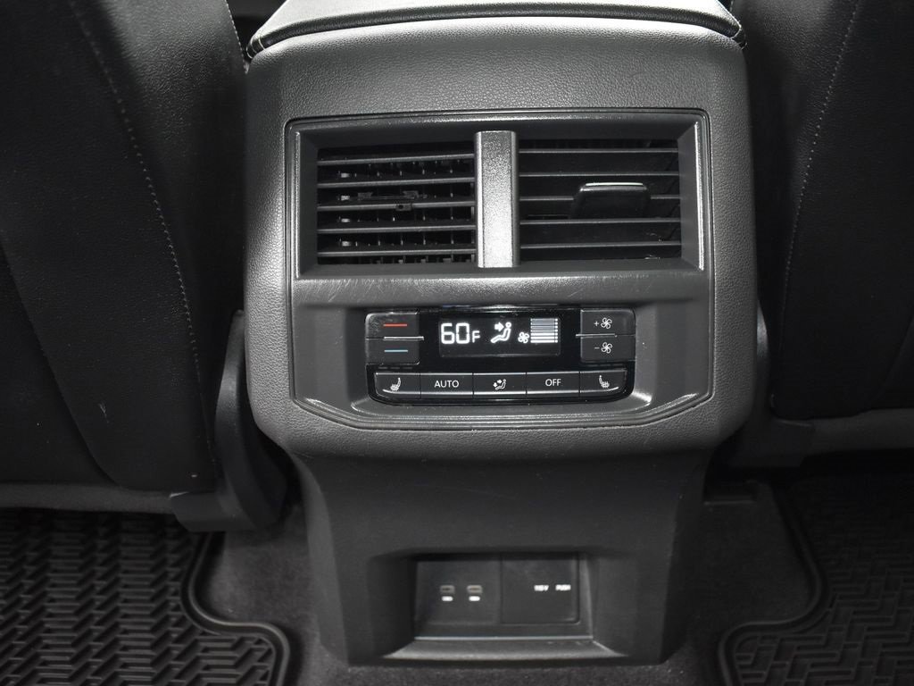 Used 2021 Volkswagen Atlas SEL Premium image 23