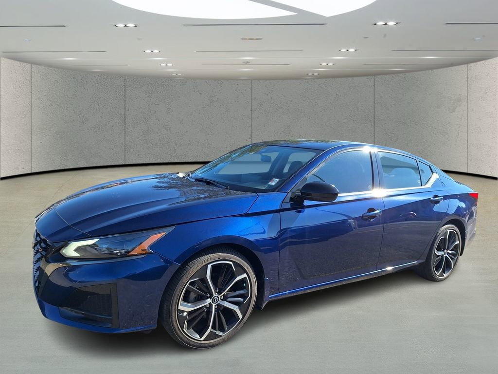 Used 2023 Nissan Altima 2.5 SR w/ SR Premium Package