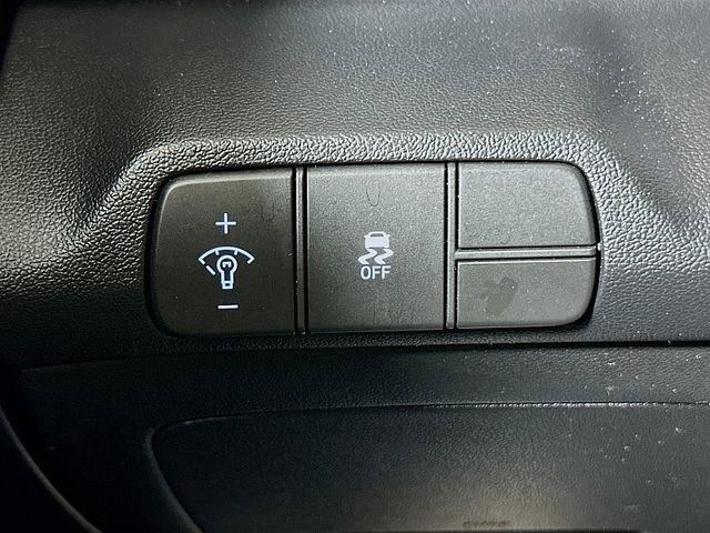 Used 2024 Hyundai Elantra SEL w/ Convenience Package FWD image 10