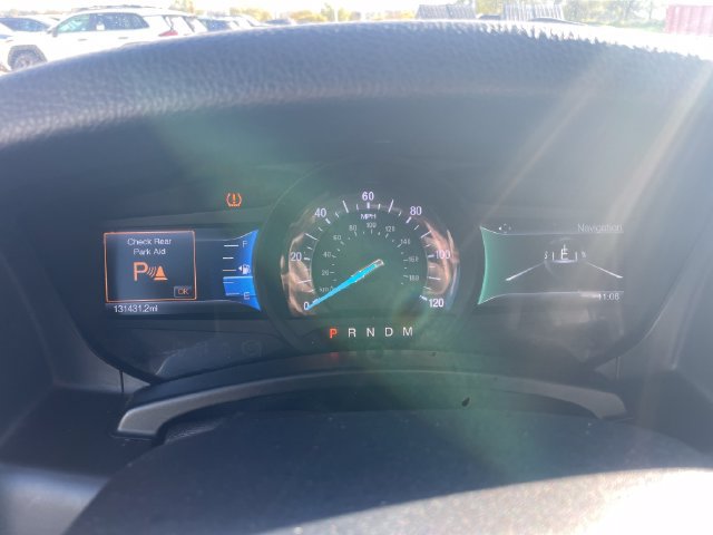 Used 2017 Ford Expedition XLT w/ Equipment Group 202A AWD/4WD image 9