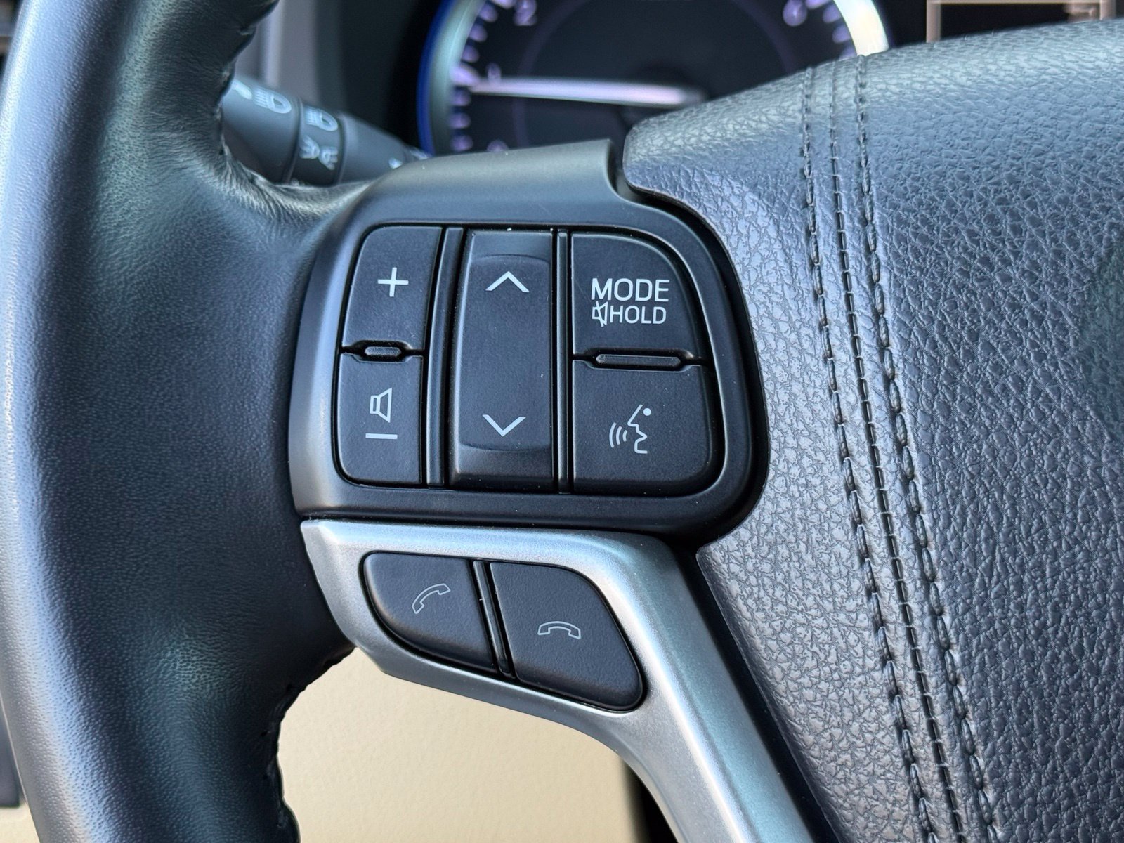 Used 2018 Toyota Highlander XLE FWD image 29