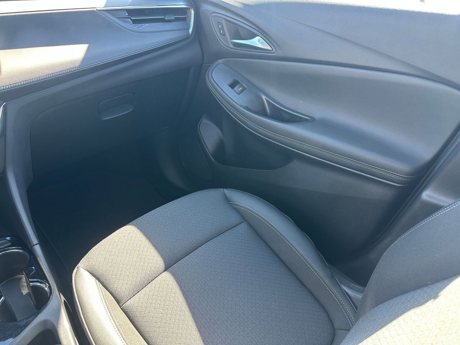 Used 2025 Buick Encore GX Preferred image 33