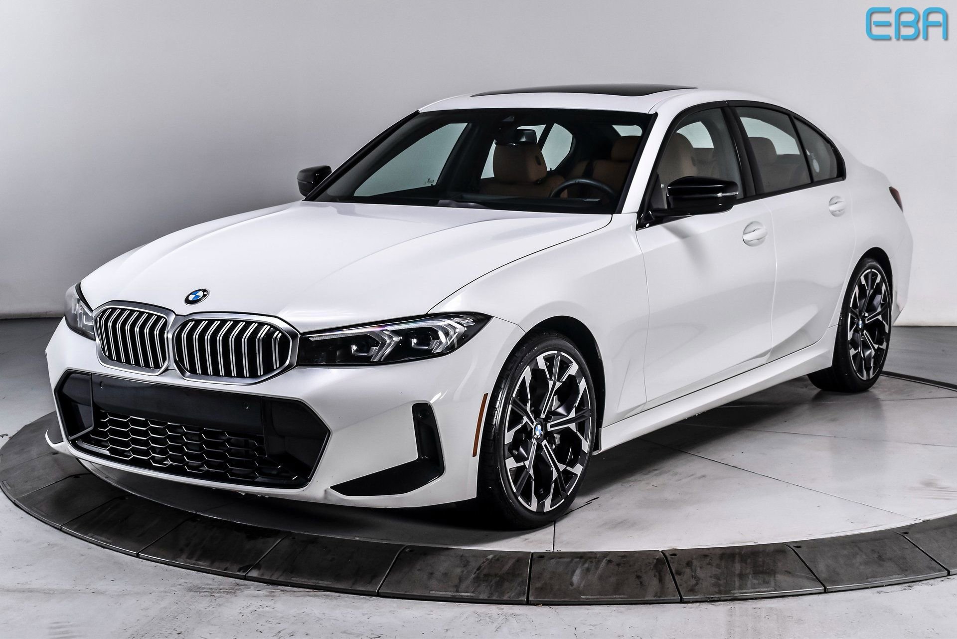 Used 2025 BMW 330i xDrive Sedan w/ M Sport Package image 2