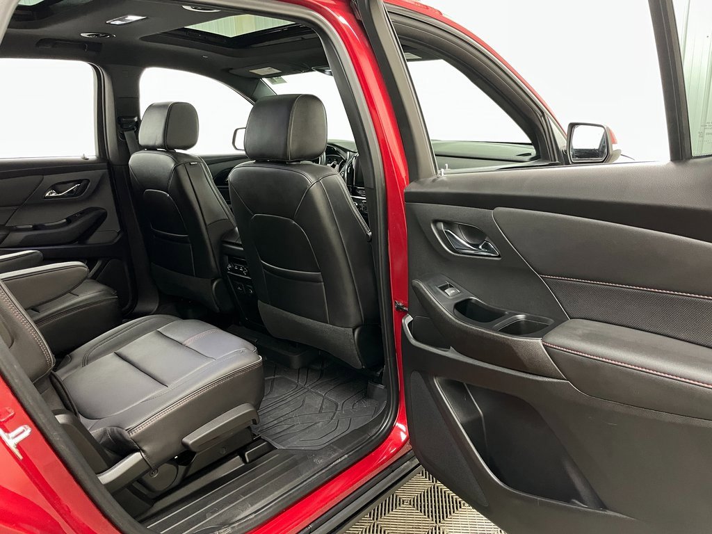 Certified 2023 Chevrolet Traverse RS w/ LPO, Floor Liner Package image 44
