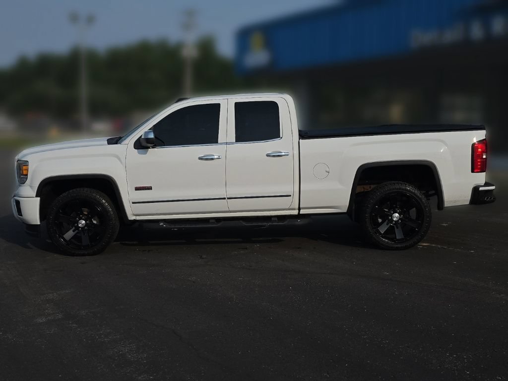 Used 2015 GMC Sierra 1500 SLT w/ All-Terrain Package AWD/4WD image 3