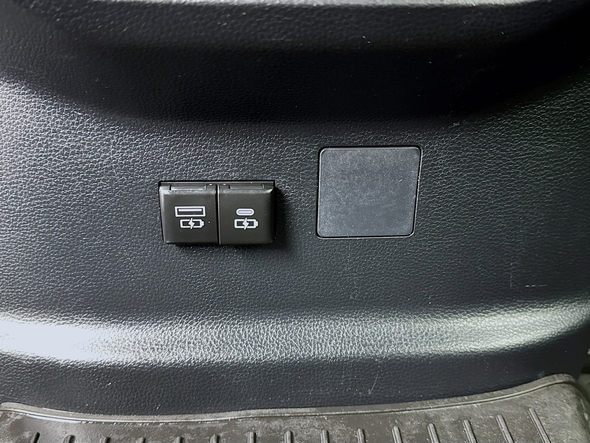 Used 2025 Toyota Tundra SR5 w/ SR5 Convenience Package image 16