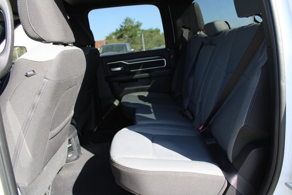 Used 2024 RAM 2500 Big Horn AWD/4WD image 13