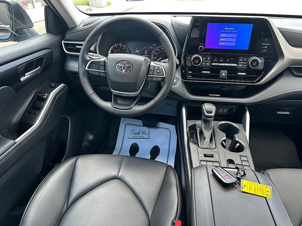 Certified 2023 Toyota Highlander XLE AWD/4WD image 22
