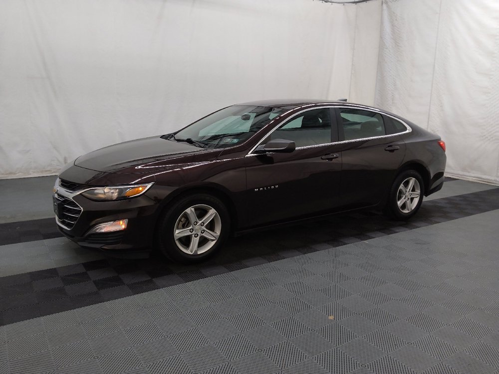 Used 2021 Chevrolet Malibu LS FWD image 2