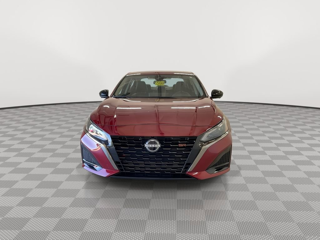 Certified 2024 Nissan Altima 2.0 SR image 4