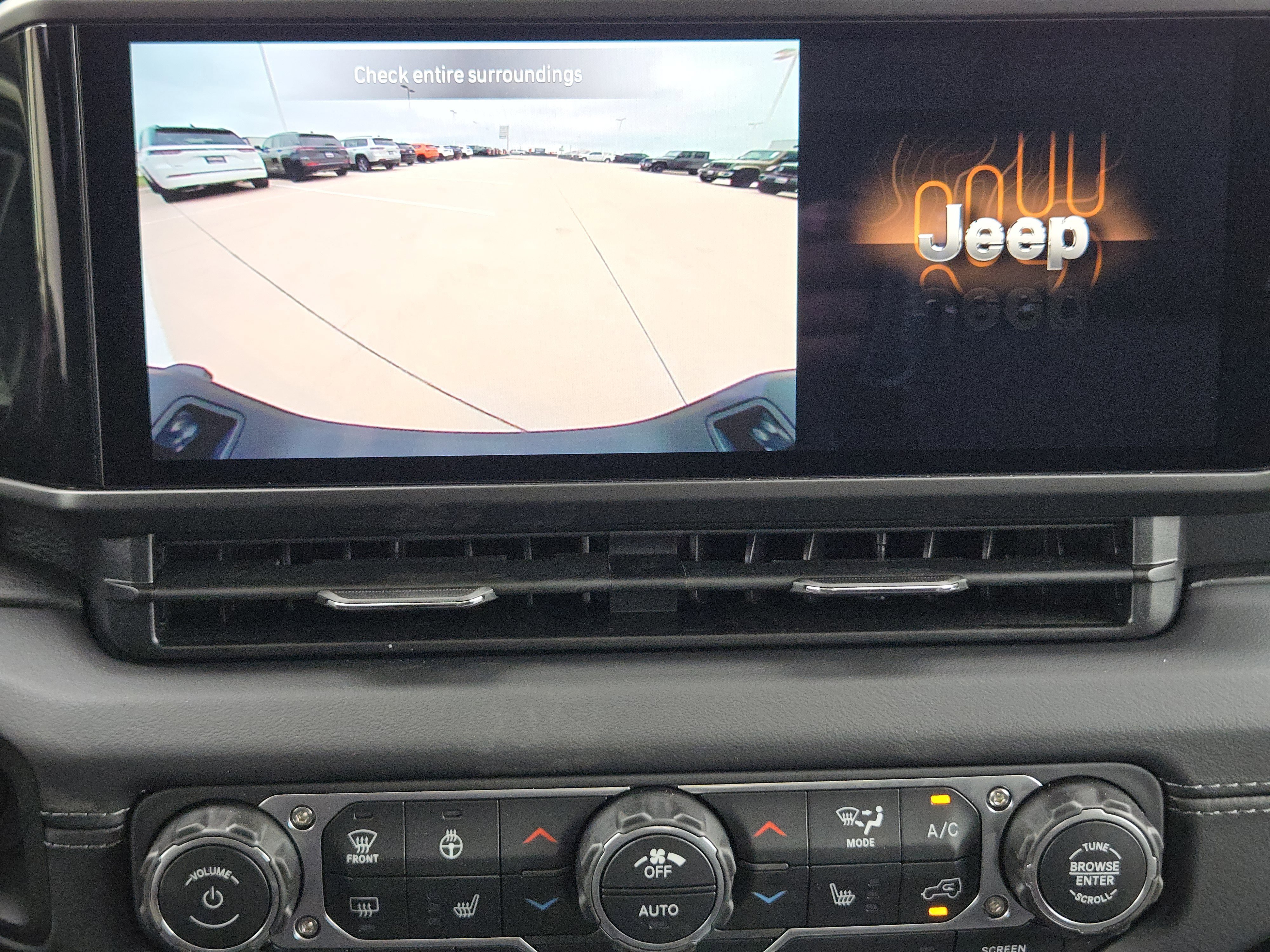 New 2026 Jeep Gladiator Sport AWD/4WD image 15