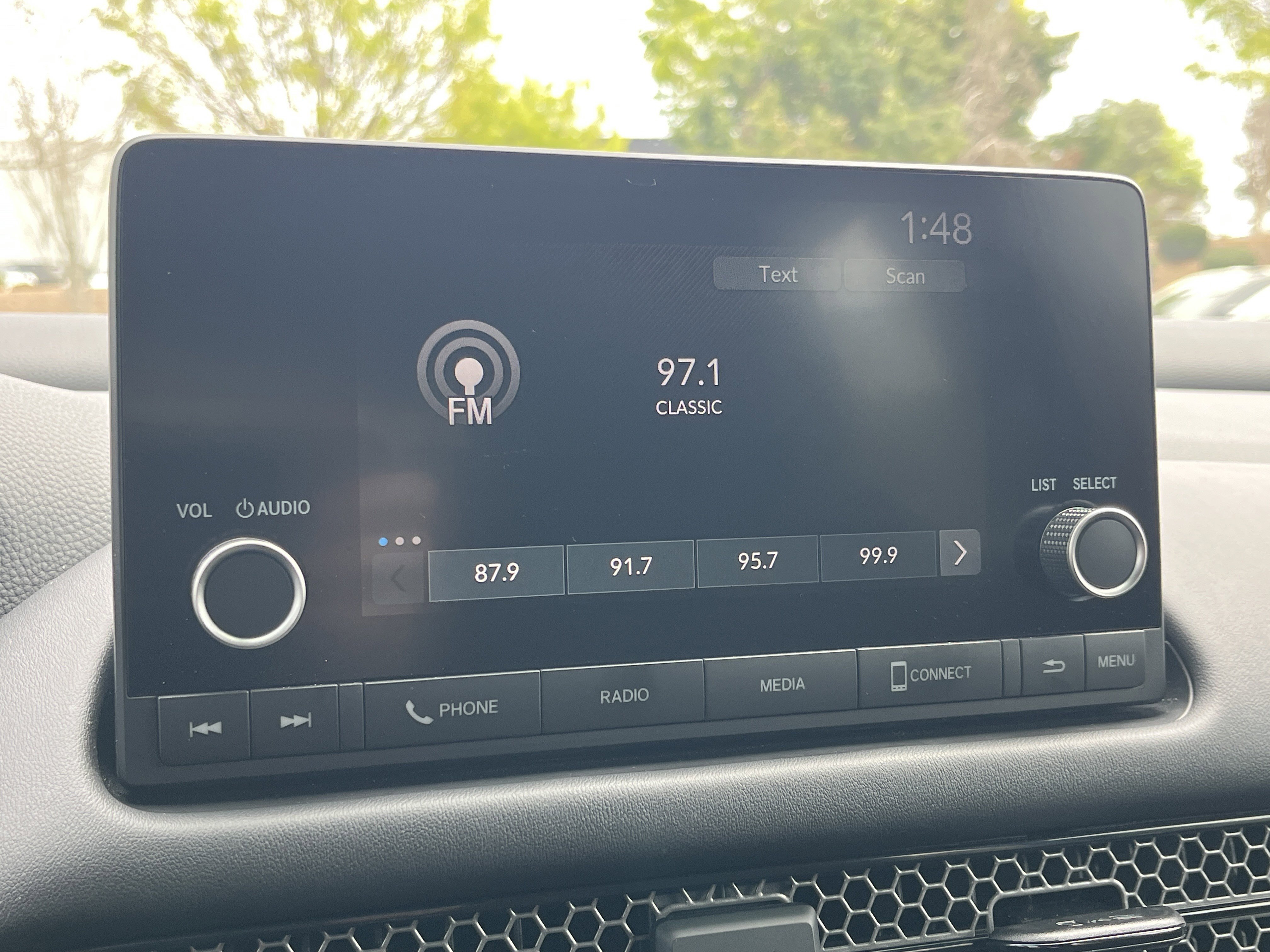 Certified 2025 Honda HR-V Sport image 5