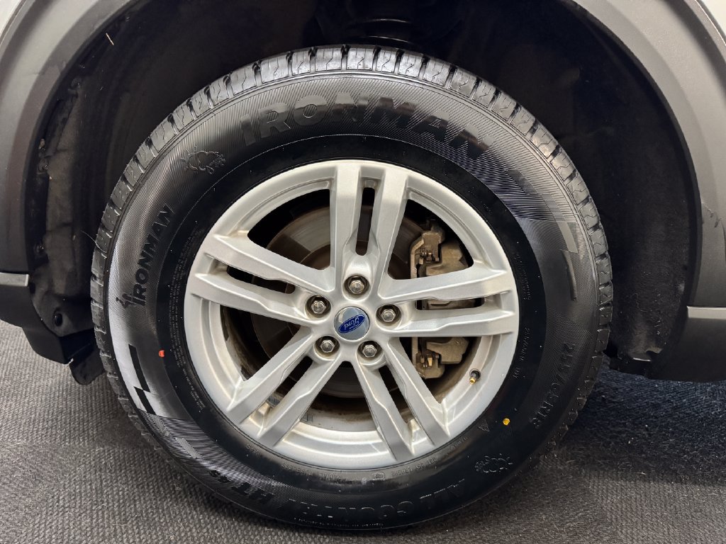 Used 2023 Ford Explorer 4WD image 13