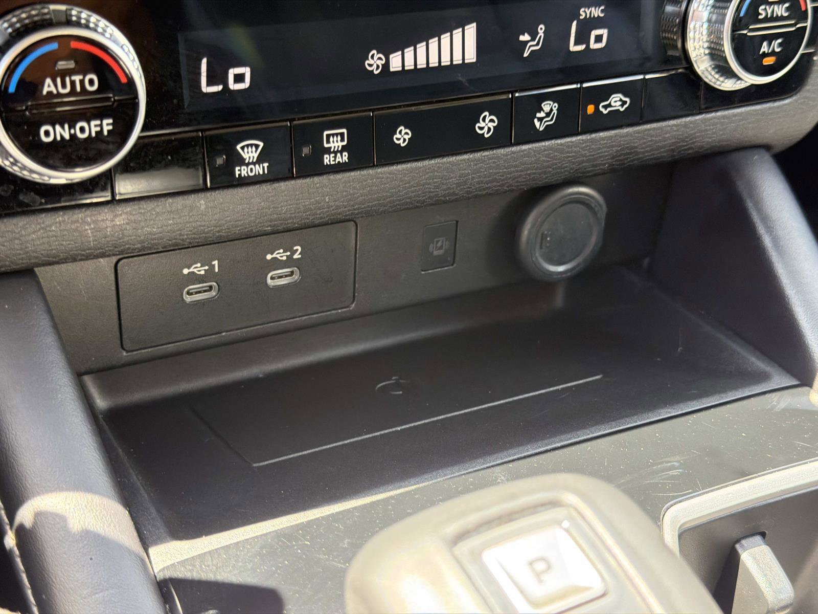 Used 2025 Mitsubishi Outlander SE FWD image 24