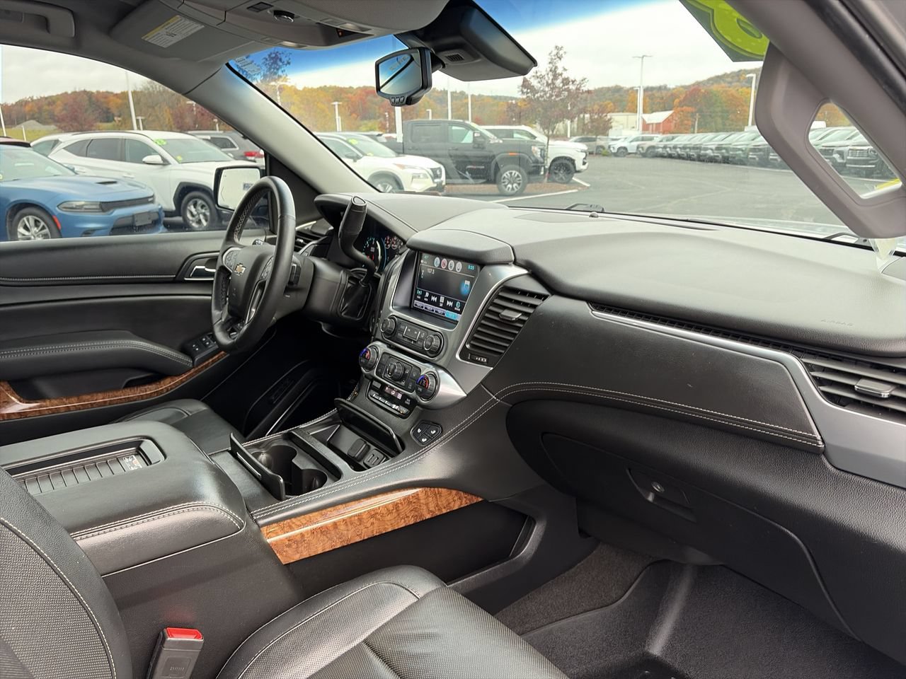 Used 2018 Chevrolet Tahoe Premier w/ RST 6.2L Performance Edition AWD/4WD image 16