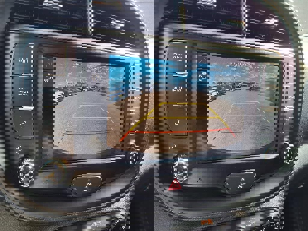 Used 2023 Kia Soul LX image 18