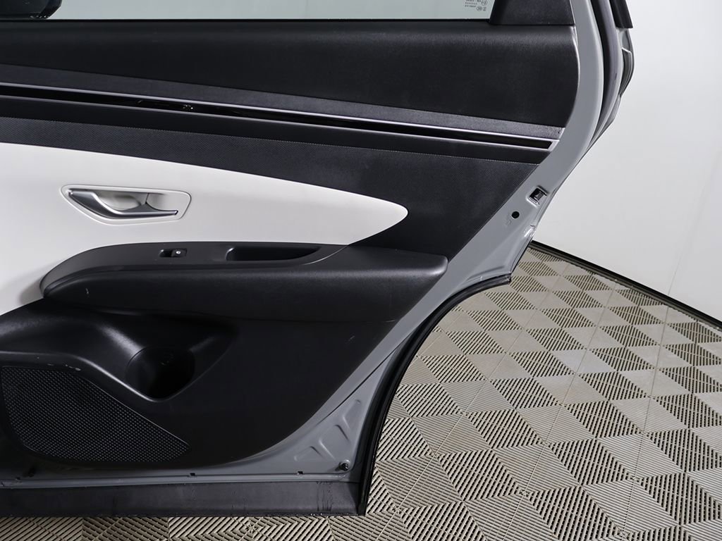 Used 2024 Hyundai Tucson SE image 22