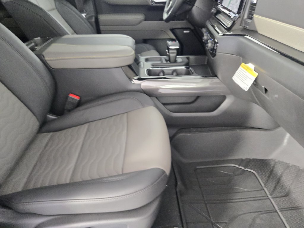 New 2026 Chevrolet Silverado 1500 ZR2 w/ LPO, Dark Essentials Package AWD/4WD image 15