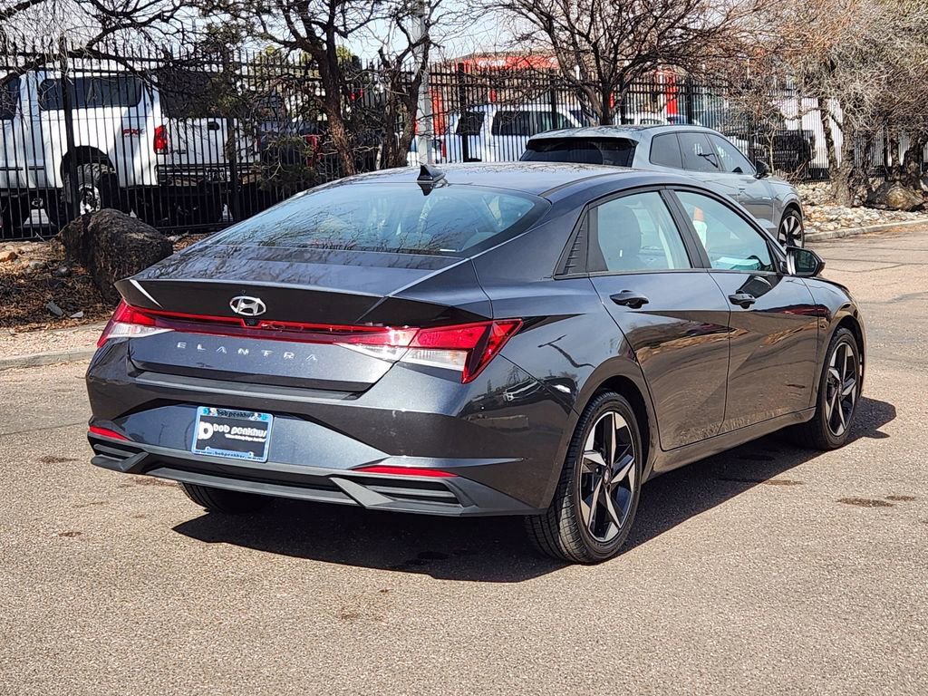Used 2023 Hyundai Elantra SEL w/ Convenience Package image 24