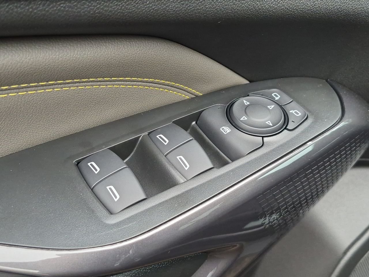 New 2026 Chevrolet Trax ACTIV w/ Driver Confidence Package FWD image 23