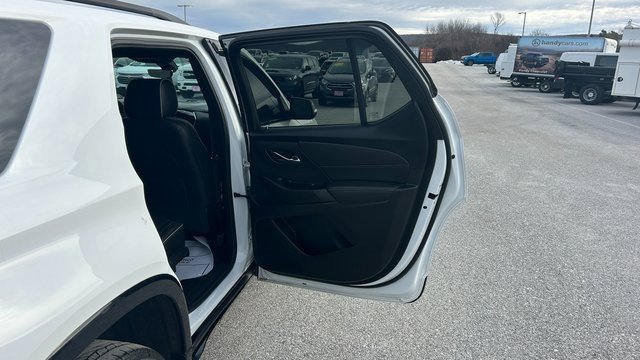 Certified 2023 Chevrolet Traverse Premier w/ Redline Edition image 43
