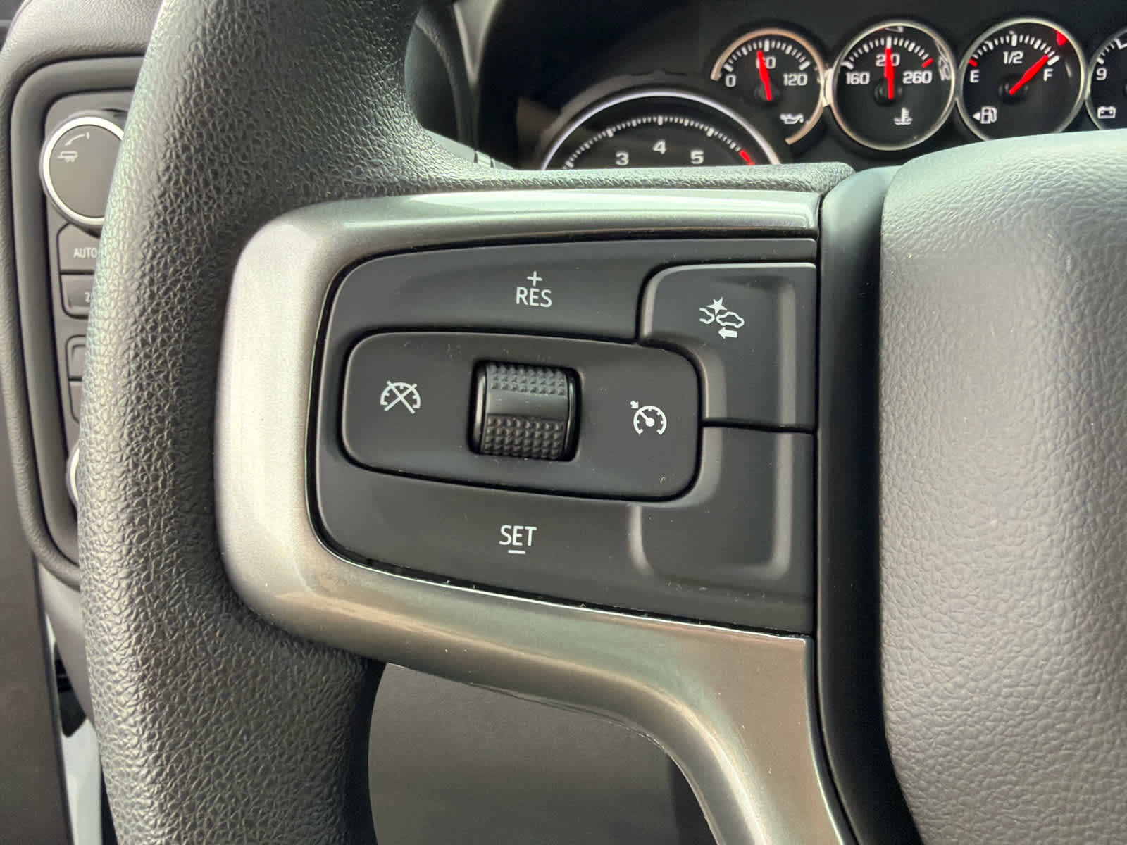 Used 2021 Chevrolet Silverado 1500 Custom w/ Custom Max Trailering Package AWD/4WD image 30