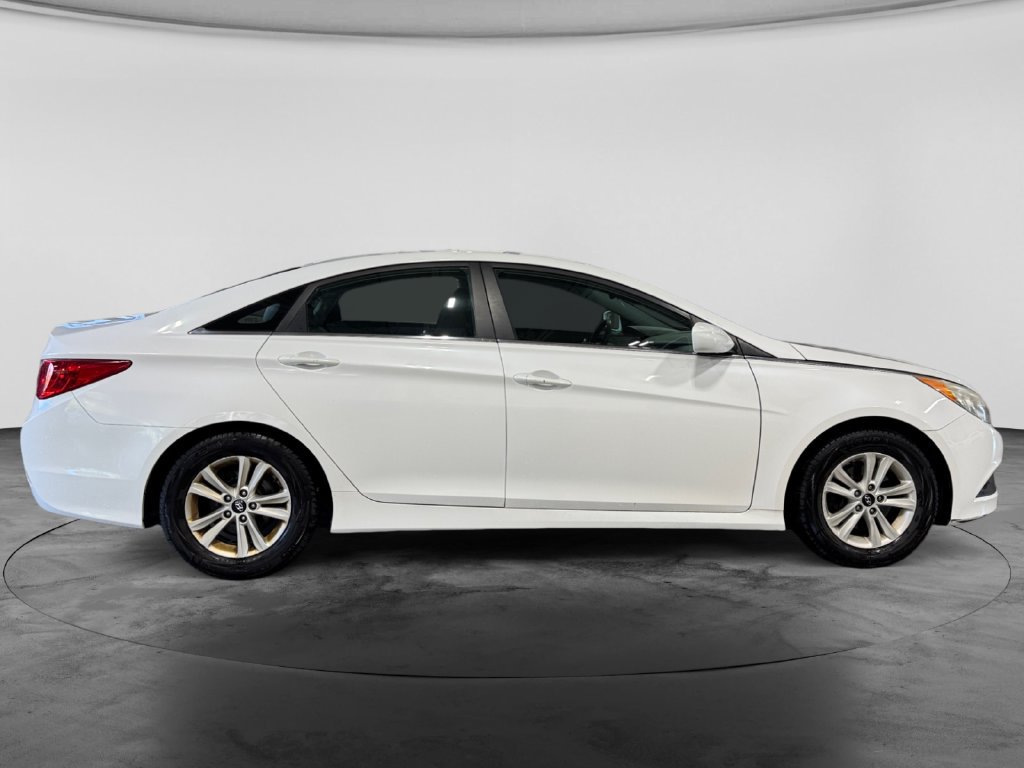 Used 2014 Hyundai Sonata GLS FWD image 11