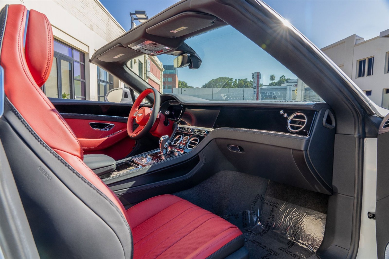 Used 2024 Bentley Continental GT image 19