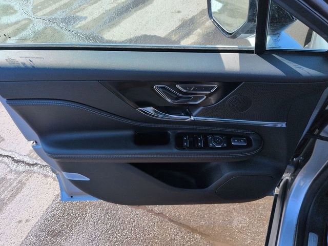 Used 2024 Lincoln Corsair Premiere w/ Equipment Group 101A image 6