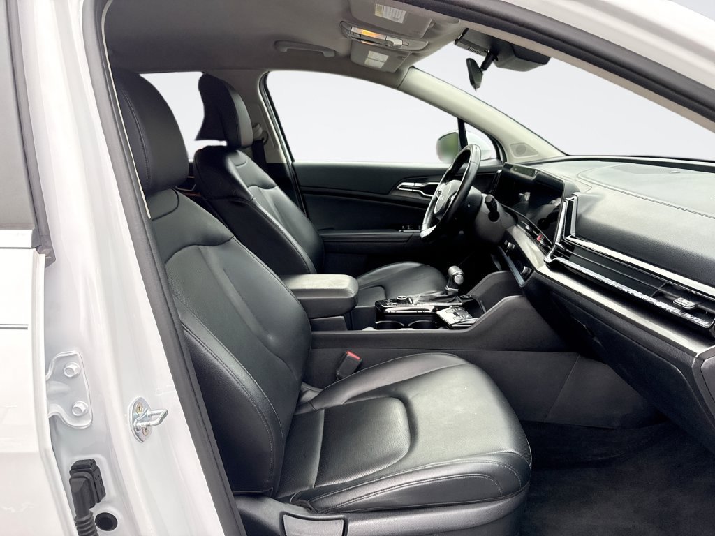 Used 2023 Kia Sportage EX FWD image 25