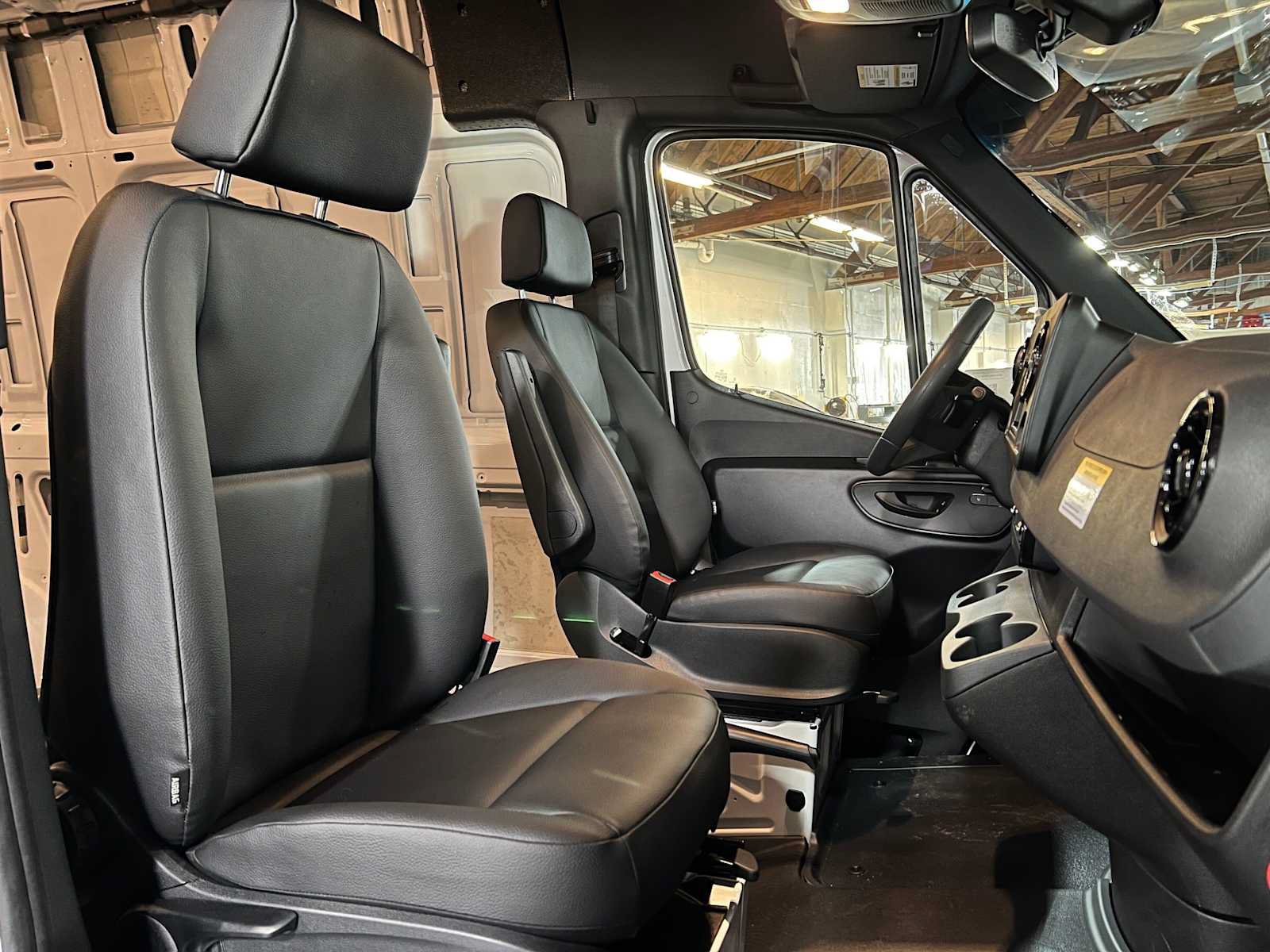 New 2025 Mercedes-Benz Sprinter 2500 image 13
