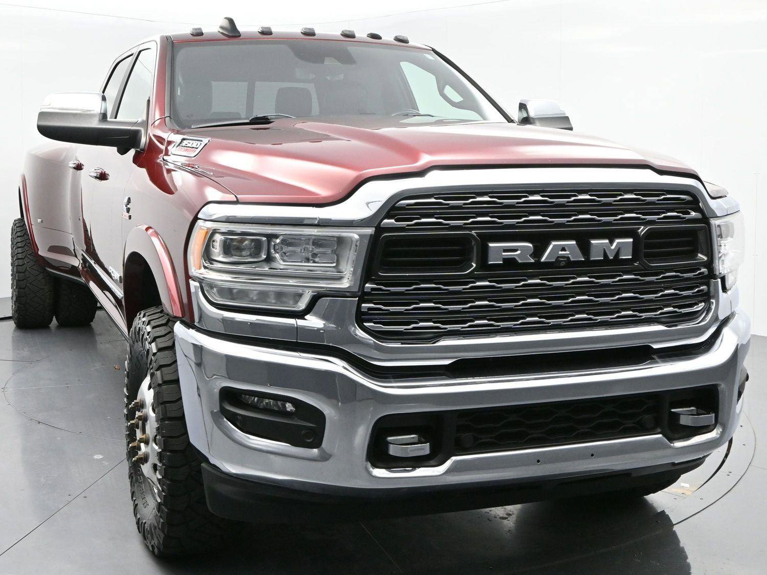Used 2022 RAM 3500 Limited image 2
