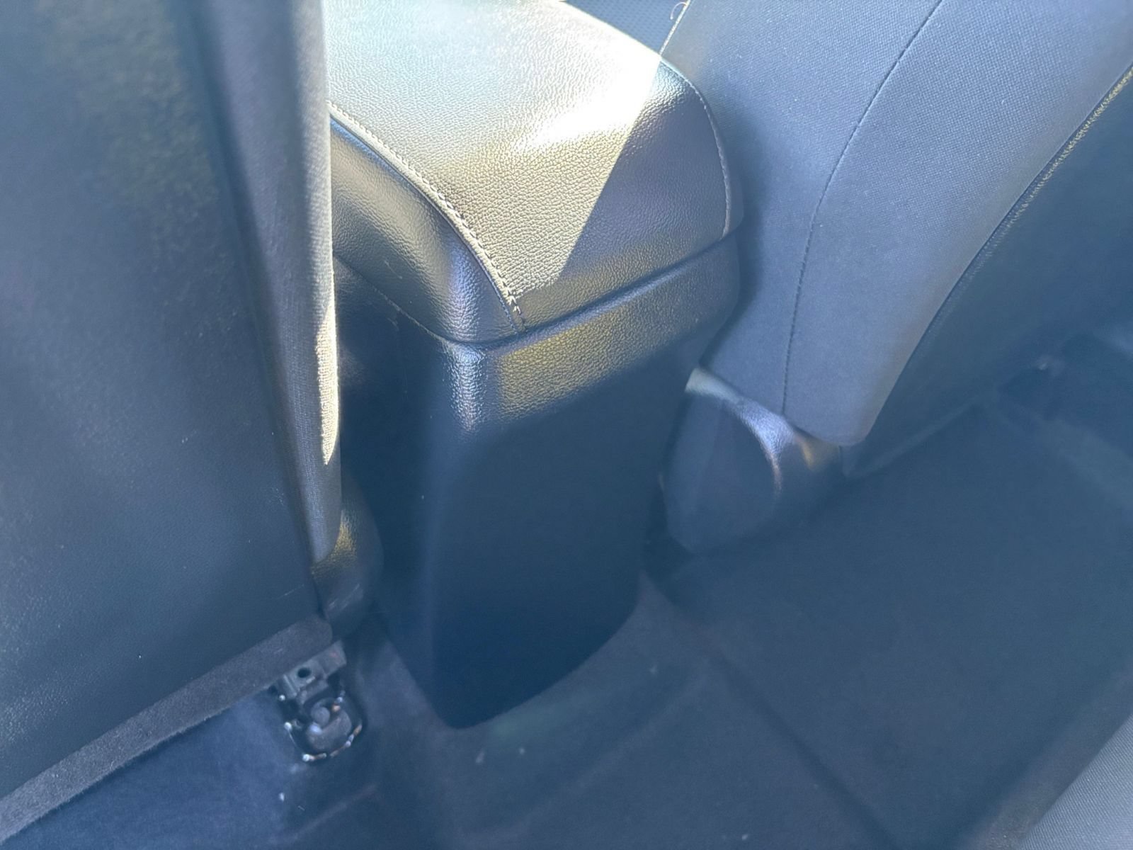 Used 2025 Kia Soul LX w/ LX Technology Package FWD image 19